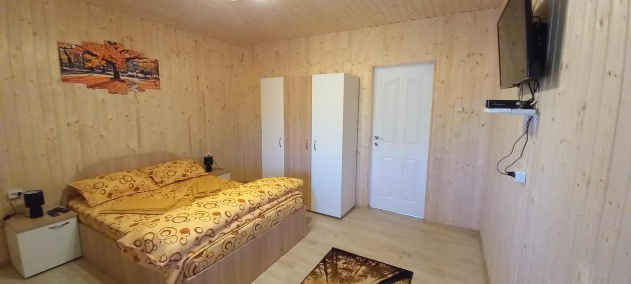 Casa Claudiu Villa Ieşelniţa Bagian luar foto