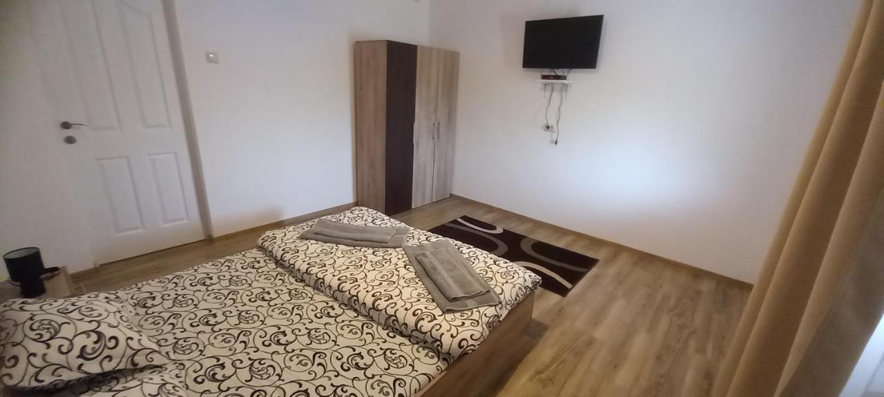 Casa Claudiu Villa Ieşelniţa Bagian luar foto